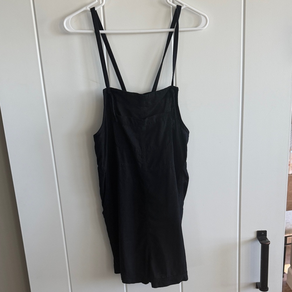 Old Navy Black Strappy Romper